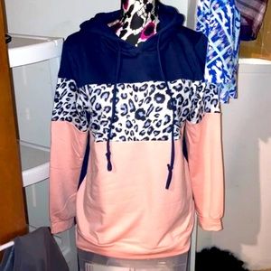 Barlver hooded sweatshirt (s)